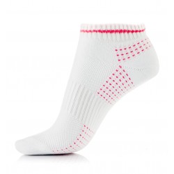 Sportowe stopki dla aktywnych kobiet - białe skarpetki w różowe aplikacje.
