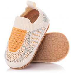 Lekkie przewiewne buciki dla dziewczynki na ciepłe dni.